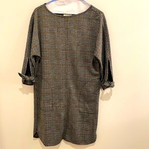 XS tweed colored shift dress. Cute sleeves with ties.